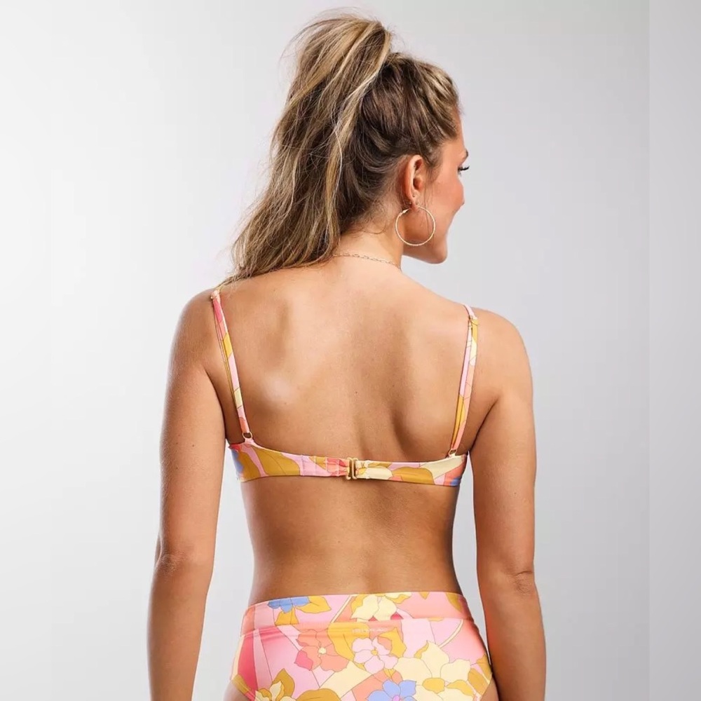 Billabong 🌼 Floral Underwire TOP ONLY - Picture 7 of 11